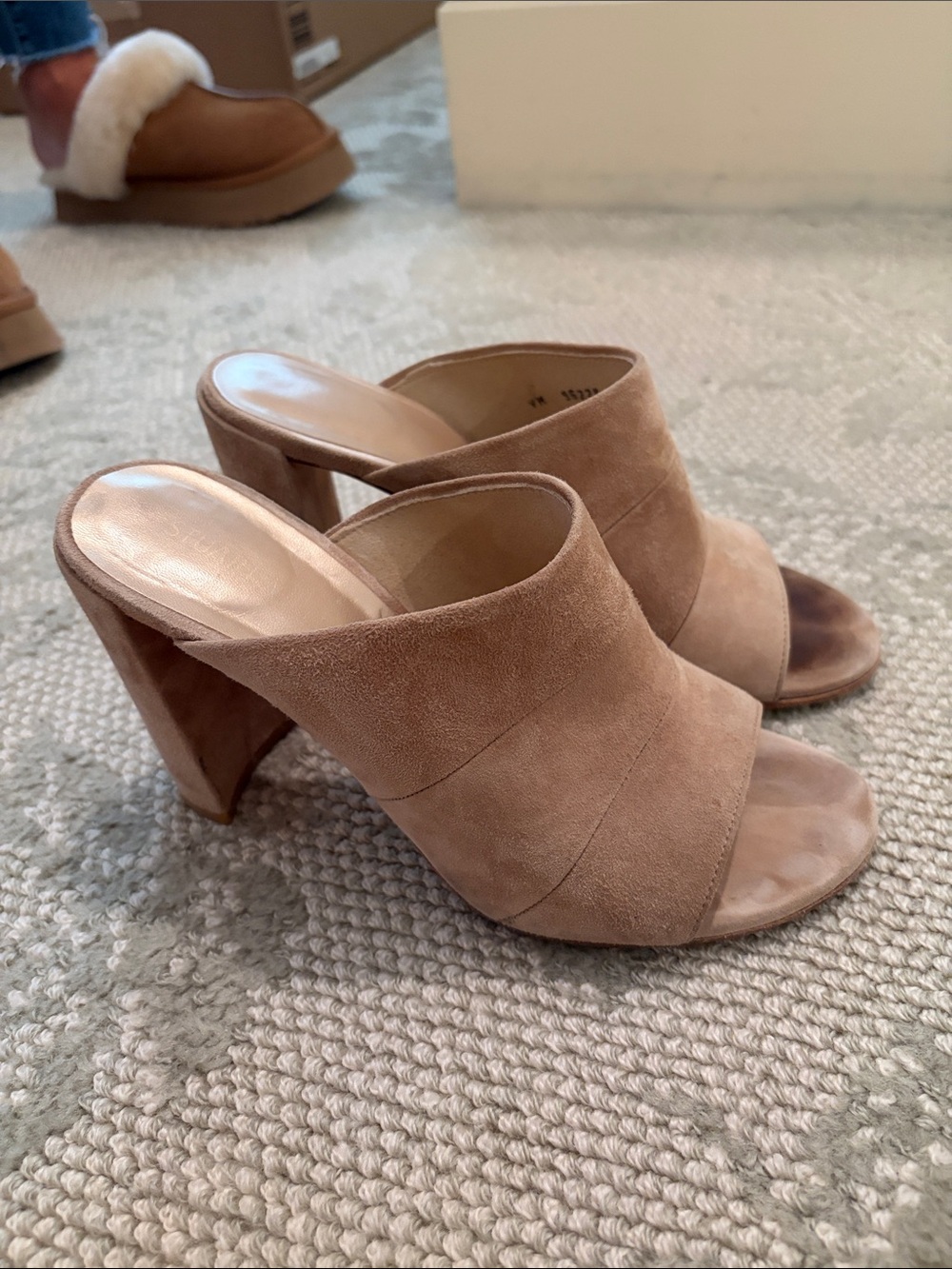 Stuart Weitzman Suede Open-Toe Mules in Taupe Brown